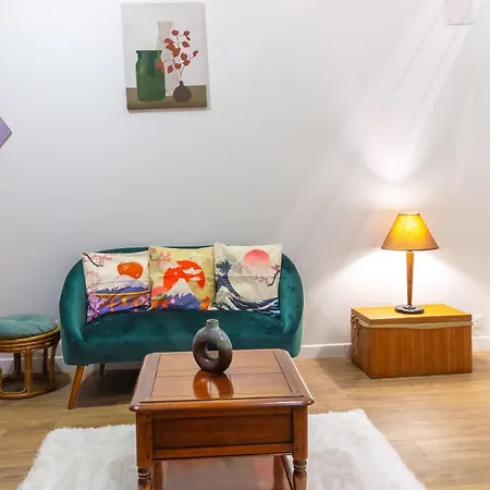 Swann & Bloom Apartment